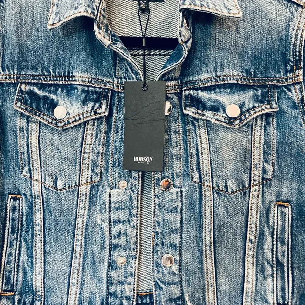 HUDSON Womens Denim Jean Jacket Button front Distressed Frayed New Pockets XS - Picture 2 of 9